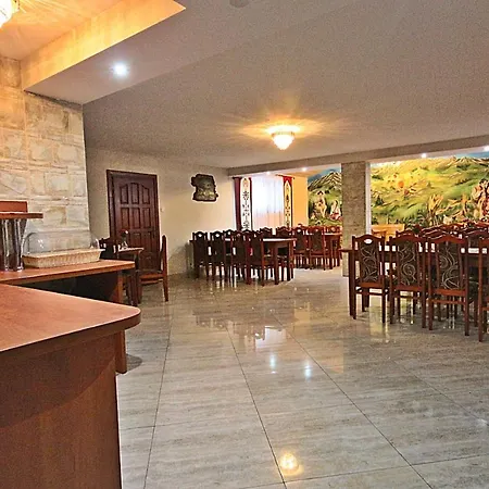 Bed and Breakfast D.w. Pokoje U Heleny *